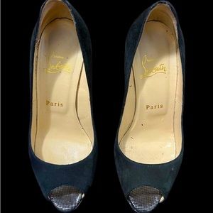 Christian Louboutin Very Prive Suede Red Sole Pumps size 36.5!